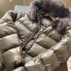 デュベティカダウンジャケット