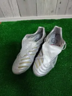 アディダス プレデター パルス FG UCL 27cm 2025年最新】プレデターパルスの人気アイテム - メルカリ