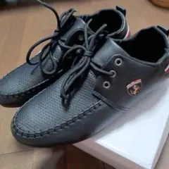 スニーカー