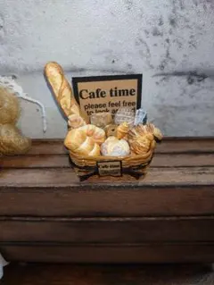 Item thumbnail for item 398e47ac-4e60-4d0b-93b5-6f19cae7d2ca