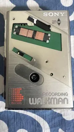 整備済 SONY CASSETTE WALKMAN 動作•中古機　WM F202 整備済 SONY CASSETTE WALKMAN 動作•中古機 WM F202 - メルカリ
