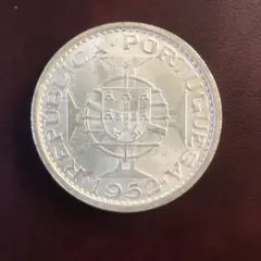 1971年 マカオ（ポルトガル領） 5パタカ銀貨 PCGS準最高鑑定 マカオ 5パタカ 銀貨 1971年 - メルカリ