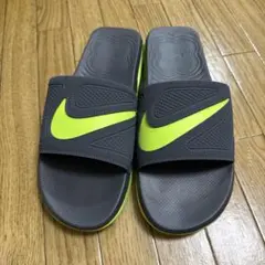 エアマックスシロスライドサイズ28