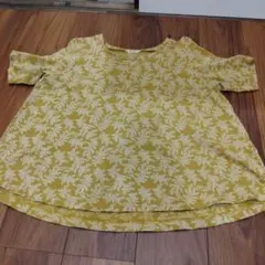 【新品同様】indigo フラワープリント 半袖Tシャツ