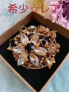 希少✿Amourelle ヴィンテージブローチ コスチュームジュエリー
