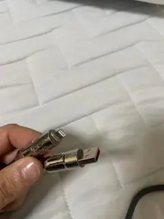 充電ケーブル