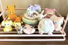 ポケモンフィギュア　ミュウ　アローラポニータ　パーモット　ヤドン　アルクジラ