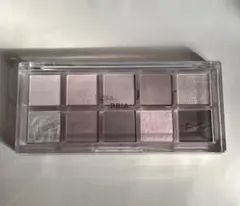 Item thumbnail for item 68da6793-f5b2-400e-8877-72ea393a7b92