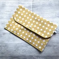 ハンドメイド　マルチポーチ　収納ポーチ　イエロー系