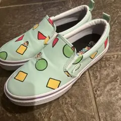 クレヨンしんちゃんスニーカー