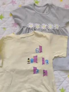 130cm 　ユニクロ　UT ドラえもん Tシャツ おまけつき