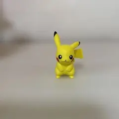 ピカチュウ フィギュア　モンコレ
