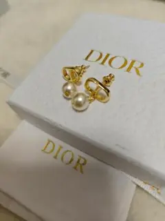 Dior パール ゴールドトーン ピアス