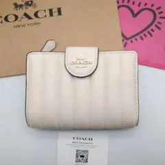 新作 新品 COACH 折り財布 白色