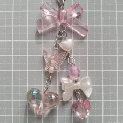 ビーズキーホルダー　ピンク
