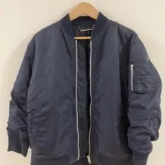 Item thumbnail for item 0595e192-b9e3-47ce-83f0-1e439fde799e