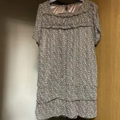 花柄フリルチュニック 半袖　L 中古