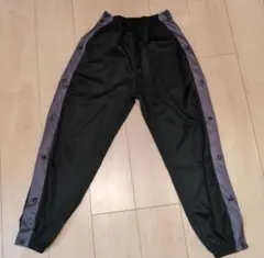 スナップボタン付き ウォームアップパンツ