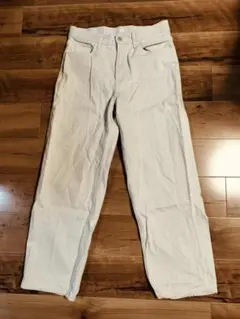 超美品 着用2回 ユニクロ ワイドストレートジーンズ 白