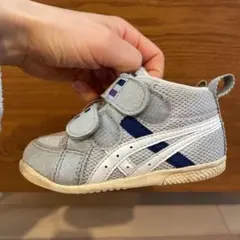 asics アシックス スニーカー　ハイカット　子供靴　13.5cm