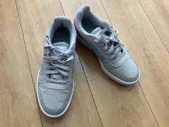 アディダスレディーススニーカーグレーピンク24㎝