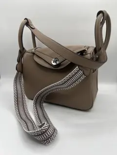 美品　型押しレザー 2wayショルダーバッグ