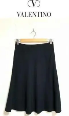 お値下げ　極美品　ヴァレンチノファーストライン　フレアースカート　右後ろスリット