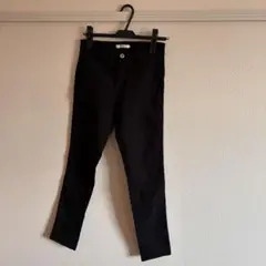 ブラック スキニーパンツ