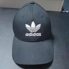 adidas original ベースボールキャップ