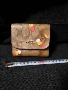 COACH 折り財布 さくらんぼ
