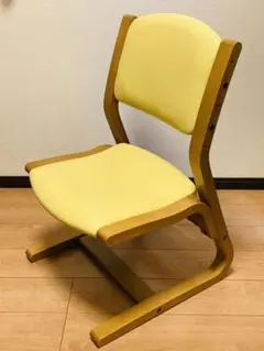 カリモク×ベネッセ 集中力はぐくみチェア イエロー