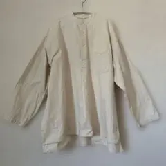 HINSON（ヒンソン） バンドカラー長袖プルオーバーシャツ コットンアイボリー