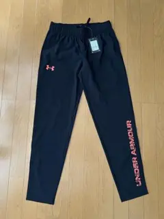 UNDER ARMOUR ブラックジャージパンツ MD