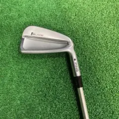 iBLADE 4番アイアン 黒ドット