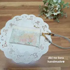 2個で1000円♫キーリール、ストラップ付き♡　ミニポーチ　リバティ　ラミネート