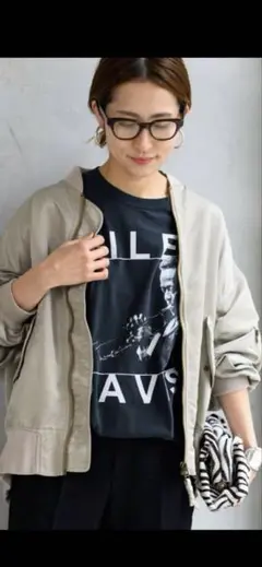 Item thumbnail for item 8b73d3af-10c6-4ce2-a5b2-03b7e8141e1e