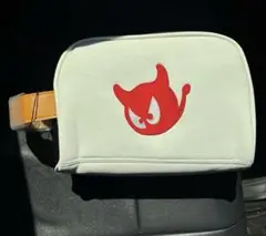WAAC ゴルフラウンドポーチ　悪魔の刺繍　ホワイト