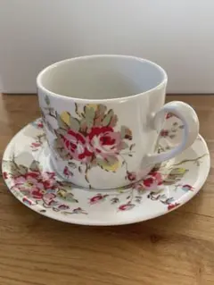 Cath Kidston 花柄 ティーカップとソーサー