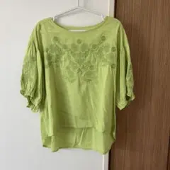 刺繍入りライムグリーンチュニック M-L相当