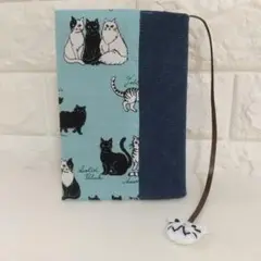 猫チャーム付きブックカバー（文庫判）No.50