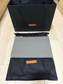 即日発送 極美品 MAISON TAKUYA メゾンタクヤ セカンドバッグ 濃紺 即日発送 極美品 MAISON TAKUYA メゾンタクヤ セカンドバッグ