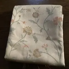 カーテンの見本品　1枚　端切れ　中古品