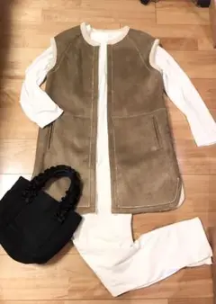 《新品》Chesty(チェスティ)ムートン風ベスト、ジレ