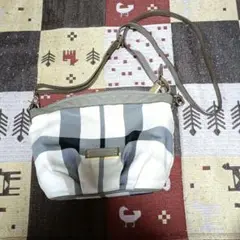 ブルーレーベル・クレストブリッジ ショルダーバッグ