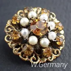 西ドイツ　ブローチ　イヤリングのセットです 西ドイツ製黒ブローチ(ビンテージ) vintage black brooch (made