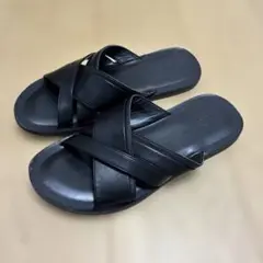 ZARA ブラック クロスストラップ サンダル