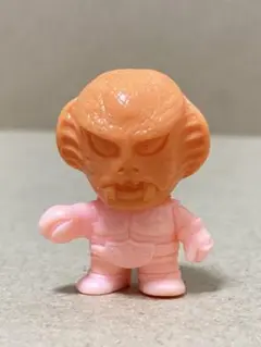 仮面ライダー倶楽部　3弾　コブラ男　肌色　消しゴム