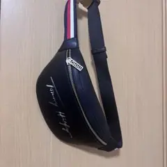 【TOMMY HILFIGER】ボディバッグ
