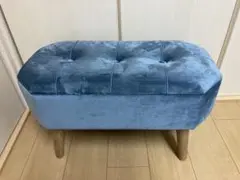salut!(サリュ)脚付き収納スツール