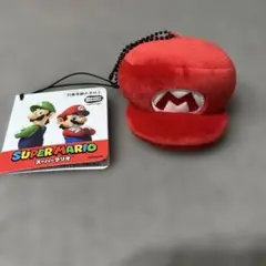 新品　スーパーマリオ 赤い帽子 ストラップ